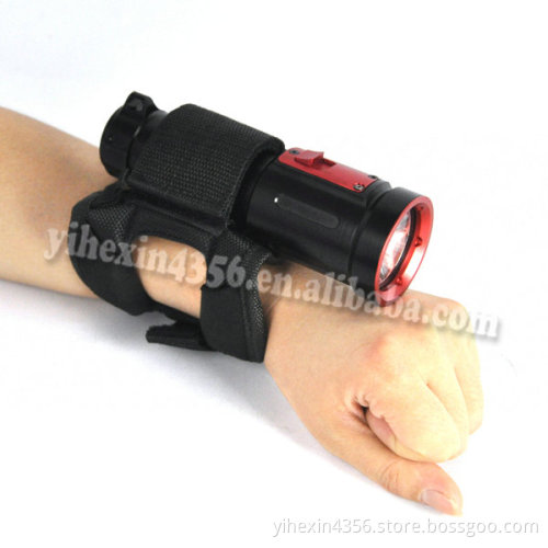 Boruit W106 Waterproof Search Light XML L2 LED Diving Flashlight With Strap